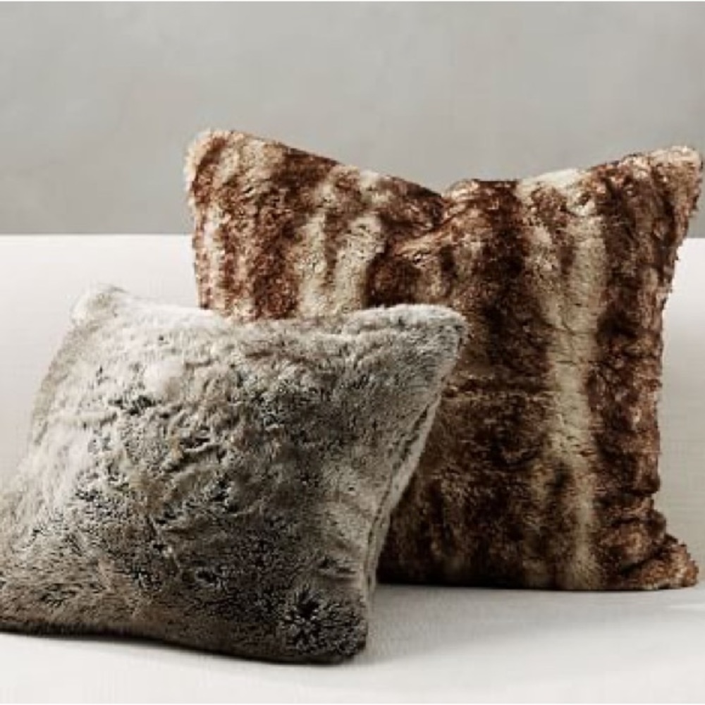 NWT Pottery Barn Faux Fur Grey Ombré Pillow Cover 26”x26”